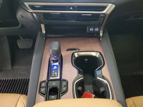 Used 2023 Lexus RX 350 Premium w/ Accessory Package AWD/4WD image 20