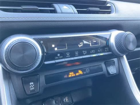 Used 2024 Toyota RAV4 LE image 23