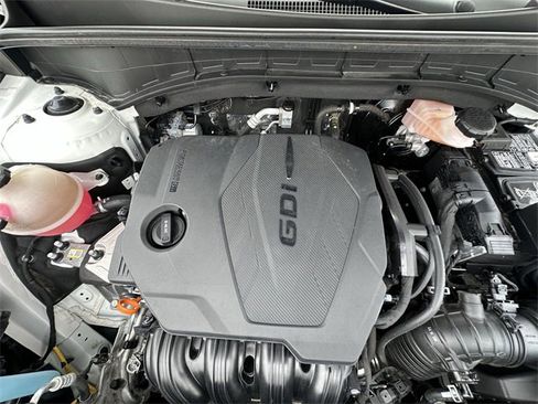 Used 2023 Kia Sorento LX image 31