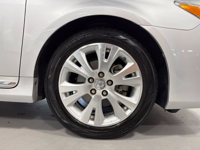 Used 2011 Toyota Avalon FWD image 31