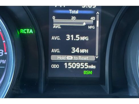 Used 2019 Toyota Camry SE FWD image 28