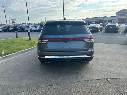 Used 2025 Lincoln Aviator Reserve w/ Equipment Group 201A AWD/4WD image 6