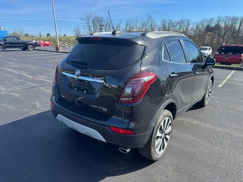 Used 2022 Buick Encore Preferred image 3