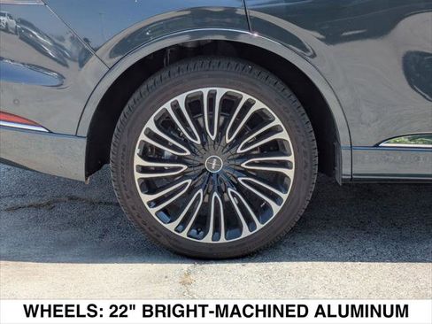 Used 2023 Lincoln Aviator Black Label w/ Dynamic Handling Package AWD/4WD image 10