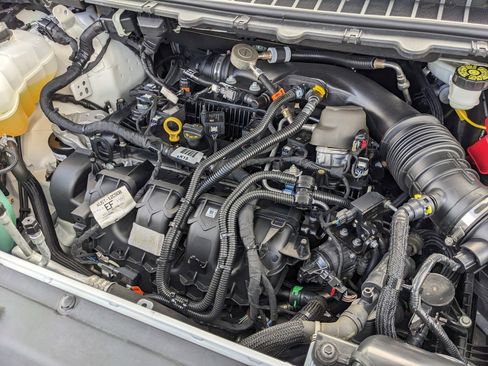 Used 2019 Ford Edge Titanium image 12