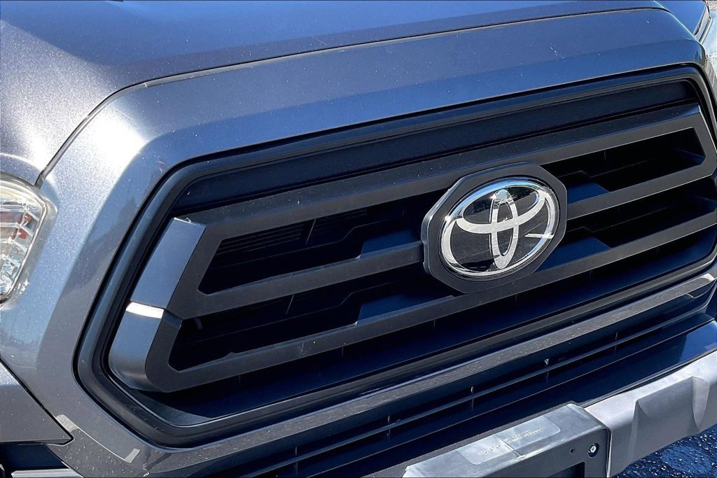 Used 2020 Toyota Tacoma SR w/ SR Convenience Package RWD image 29