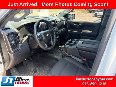 Used 2024 Chevrolet Silverado 1500 Custom RWD image 8