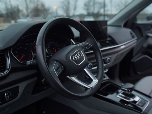 Used 2022 Audi Q5 2.0T Premium w/ Convenience Package image 27