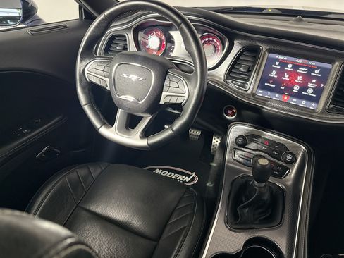 Used 2016 Dodge Challenger SRT Hellcat RWD image 32