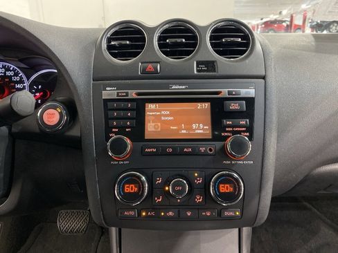 Used 2011 Nissan Altima 2.5 S w/ 2.5S Premium Pkg image 16