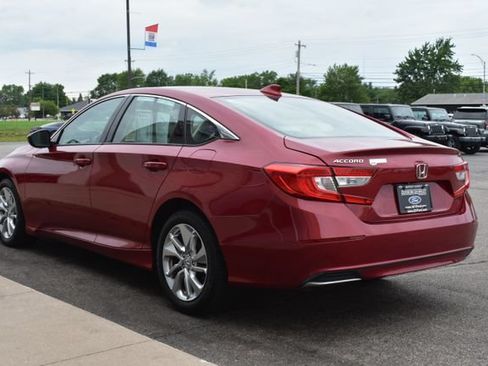 Used 2018 Honda Accord LX image 12
