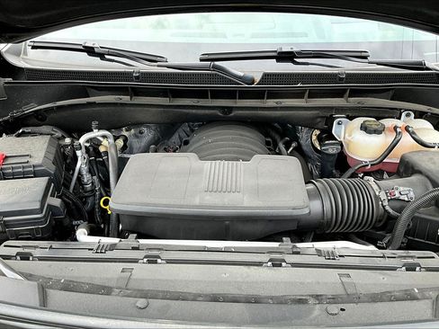 Used 2025 GMC Yukon XL Denali AWD/4WD image 29