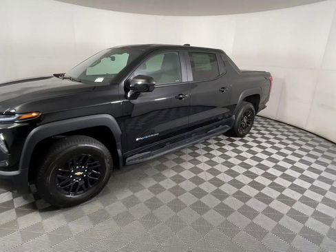 New 2024 Chevrolet Silverado EV W/T image 5