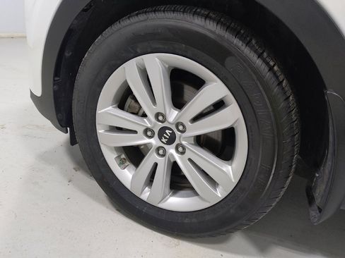 Used 2018 Kia Sportage LX image 31