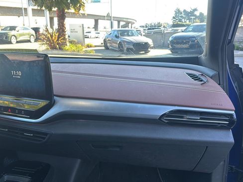 Used 2022 Volkswagen ID.4 Pro S image 10