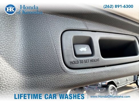 Certified 2025 Honda CR-V Sport-L image 8