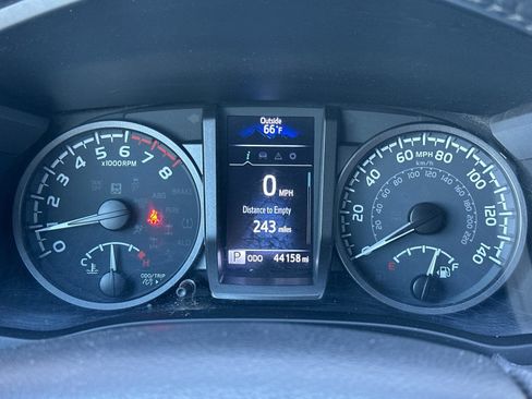 Used 2023 Toyota Tacoma TRD Off-Road AWD/4WD image 26