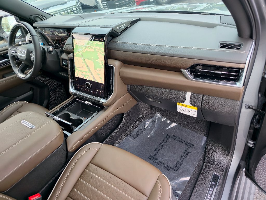 New 2026 GMC Yukon Denali Ultimate AWD/4WD image 31