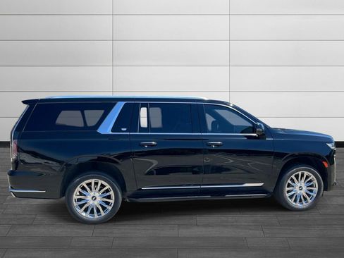 Used 2023 Cadillac Escalade ESV Premium Luxury AWD/4WD image 6