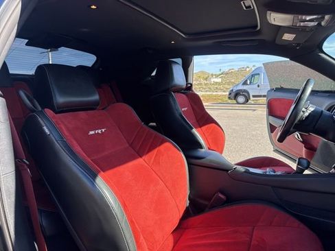 Used 2016 Dodge Challenger SRT Hellcat image 22