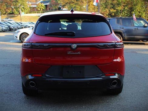 Used 2024 Alfa Romeo Tonale Veloce w/ Premium Interior Package AWD/4WD image 4