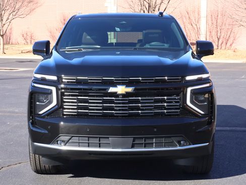 New 2026 Chevrolet Suburban High Country image 34
