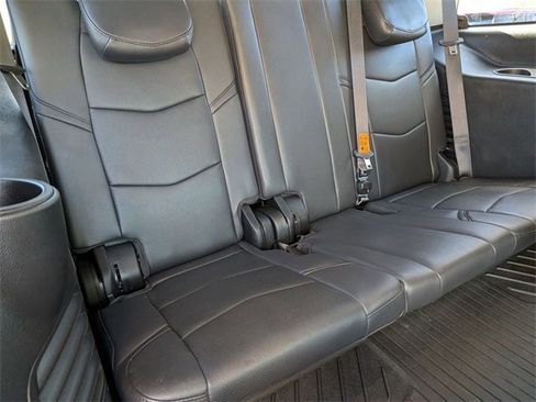 Used 2020 Cadillac Escalade Luxury image 26