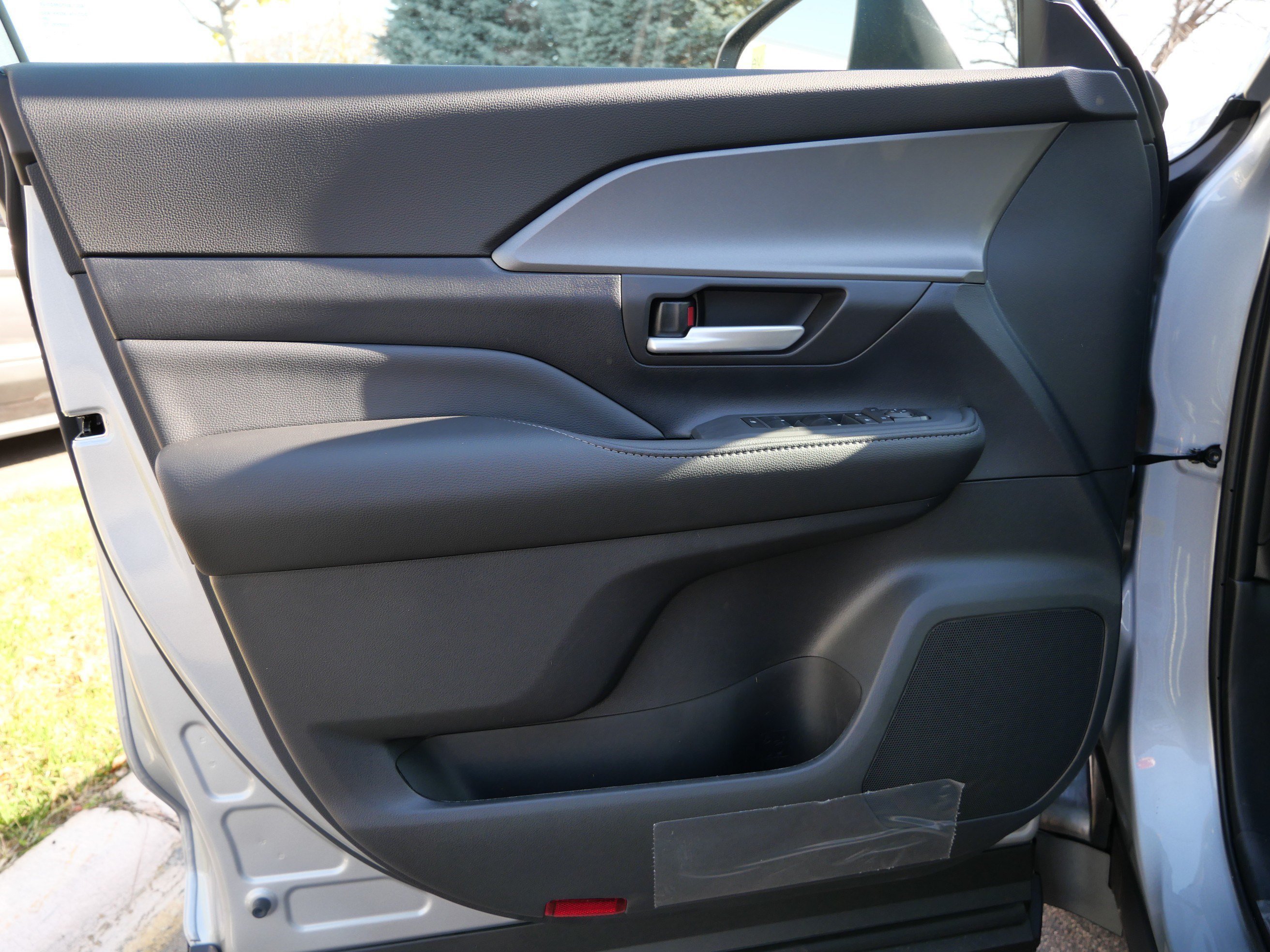 New 2026 Toyota Grand Highlander XLE FWD image 6