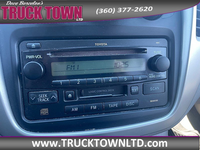 Used 2005 Toyota Highlander 2WD V6 w/ Appearance Pkg image 24