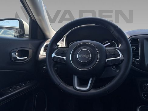 Used 2018 Jeep Compass Latitude w/ Popular Equipment Group image 12