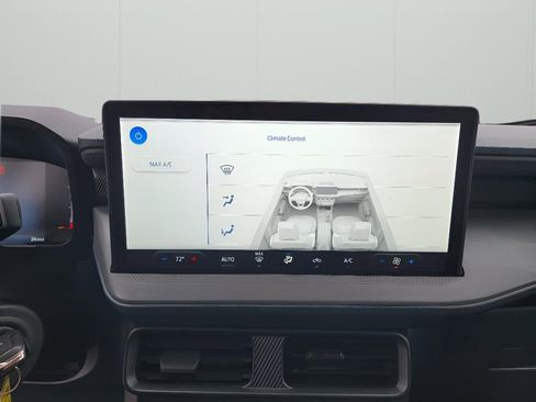 Used 2025 Ford Maverick XL w/ Equipment Group 101A image 21