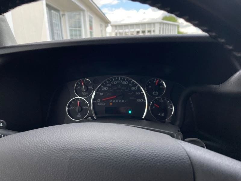Used 2020 Chevrolet Express 3500 w/ Driver Convenience Package RWD image 17
