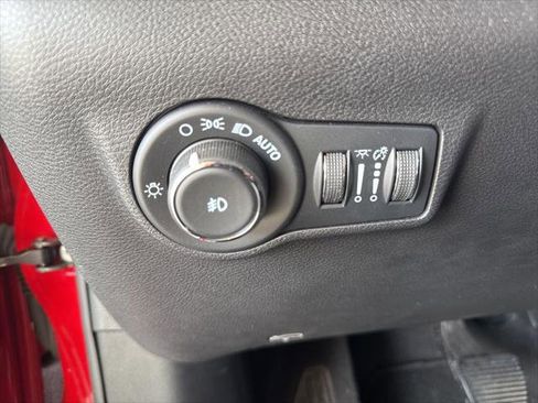 Certified 2023 Jeep Compass Limited image 20