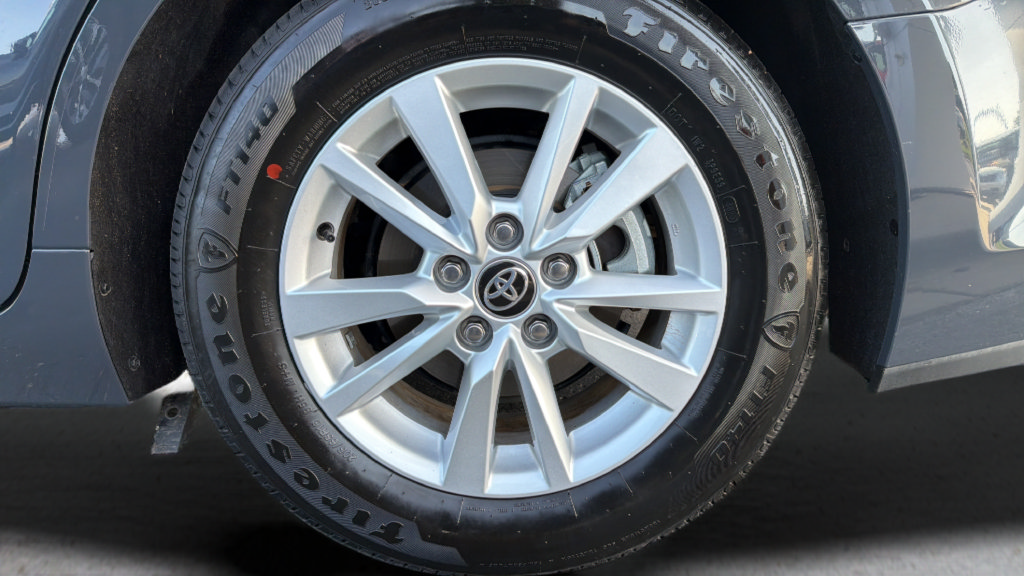 Used 2026 Toyota Camry LE FWD image 10