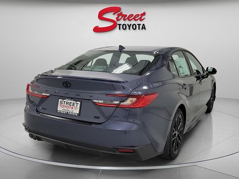 New 2026 Toyota Camry SE w/ Convenience Package FWD image 4