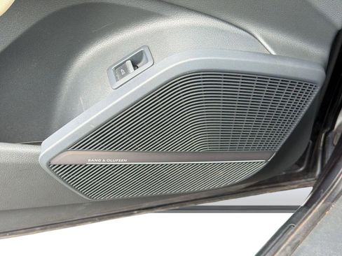 Used 2018 Audi Q5 2.0T Premium Plus w/ Premium Plus Package image 23