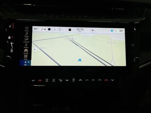 New 2026 Jeep Grand Cherokee Altitude image 10