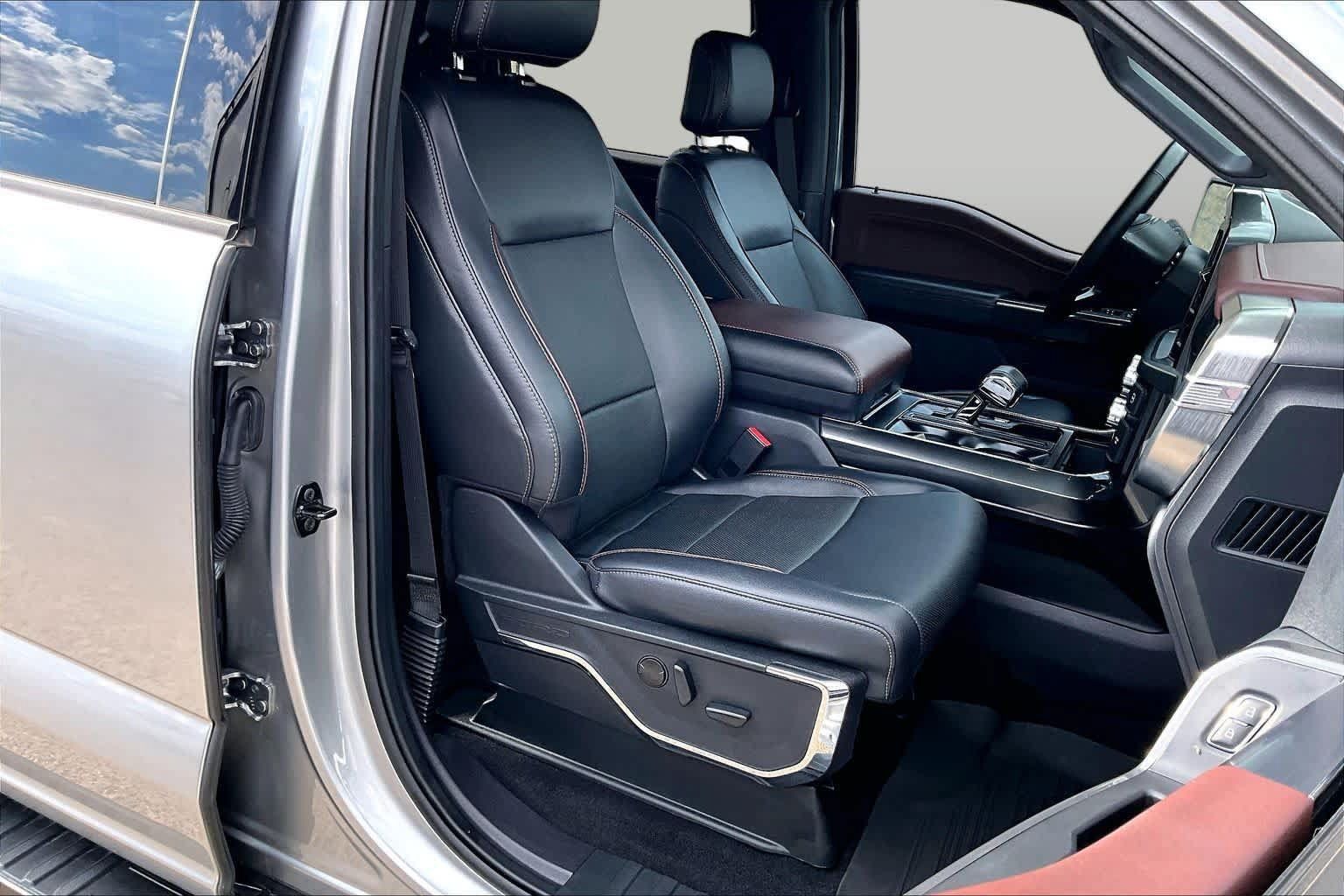 Used 2023 Ford F150 Lariat AWD/4WD image 9