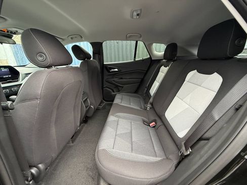 New 2026 Chevrolet Trax LS w/ LS Convenience Package FWD image 21