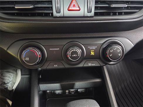 Used 2021 Kia Forte LXS image 15