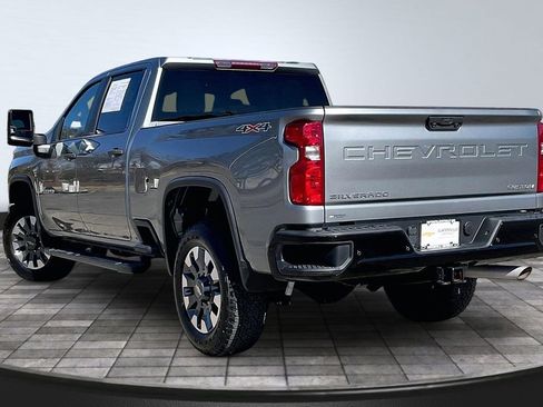 Used 2024 Chevrolet Silverado 2500 Custom w/ Custom Value Package image 13