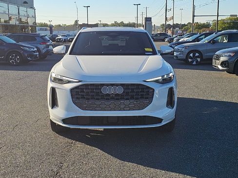 Certified 2025 Audi Q5 Premium Plus w/ Premium Plus AWD/4WD image 17
