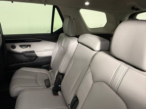 Used 2025 Honda Pilot EX-L image 34