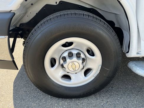 Used 2024 Chevrolet Express 2500 Work Van 3D Cargo Van w/ Driver Convenience Package image 26