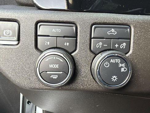 Certified 2023 Chevrolet Silverado 1500 LT image 12