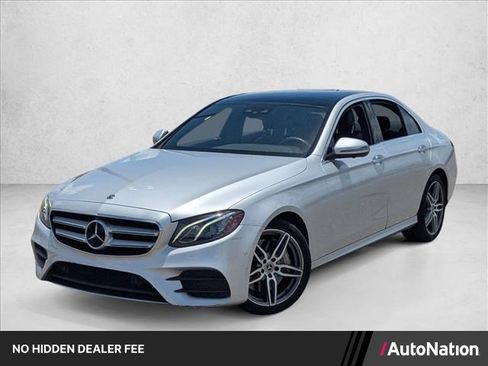 Used 2020 Mercedes-Benz E 350 4MATIC Sedan image 1