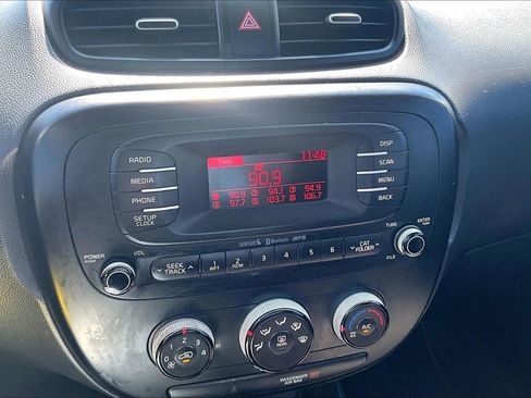 Used 2016 Kia Soul FWD image 20