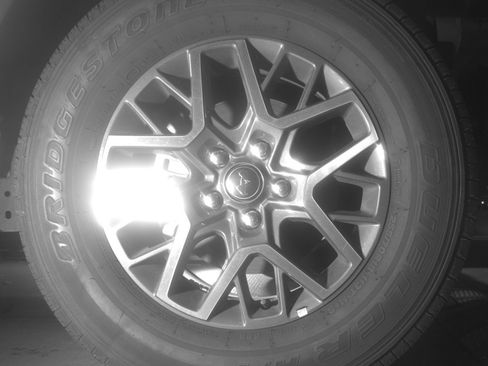 Used 2025 Jeep Wrangler Sahara image 13