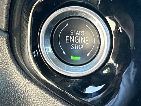 New 2026 GMC Sierra 1500 SLT AWD/4WD image 17