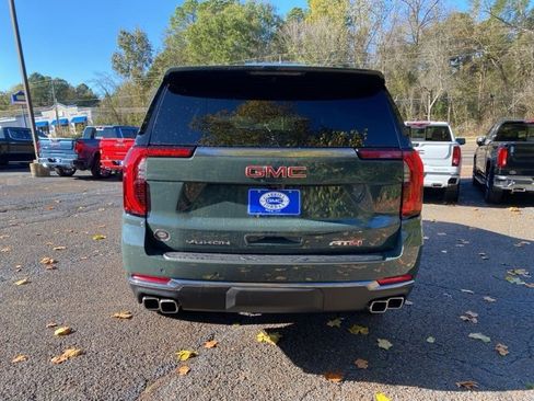 New 2026 GMC Yukon AT4 w/ AT4 Premium Package image 4